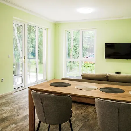 Garden Fichoza 1 - 80 M From The Tatil Evi Varna